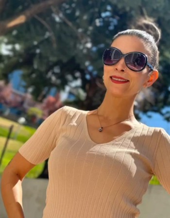 Basic V Yaka Kısa Kollu Triko Basic V Yaka Kısa Kollu Triko