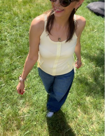 Saten Cep Detay Atlet Bluz Sarı Saten Cep Detay Atlet Bluz Sarı