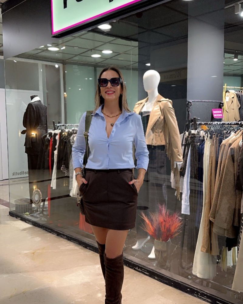 Basic Mavi Gömlek ( Slim Kalıp ) Basic Mavi Gömlek ( Slim Kalıp )