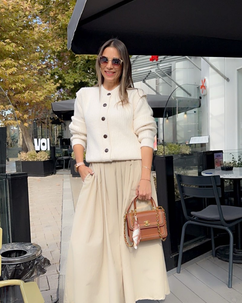 Önden Düğmeli Selanik Hırka (Ekru ) Önden Düğmeli Selanik Hırka (Ekru )