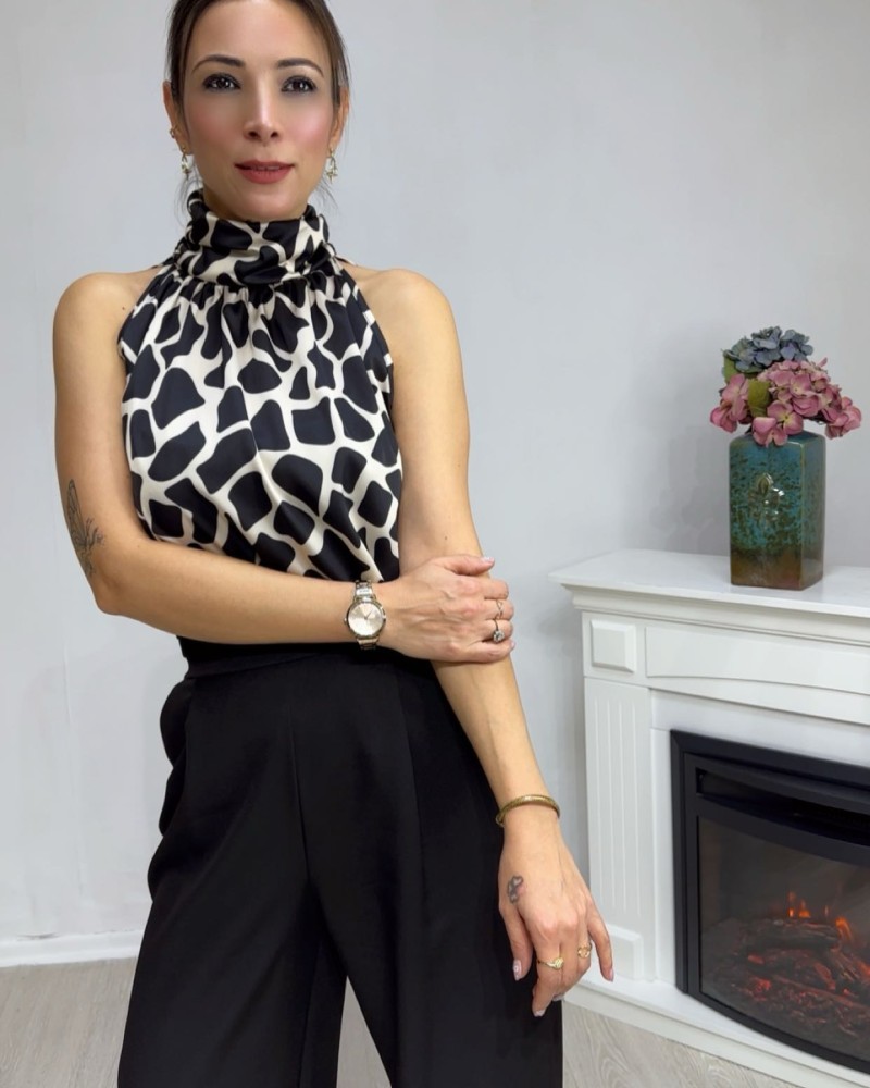 Boğazlı Kolsuz Bluz - Siyah